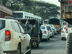 掘出し写真　激しい渋滞！高速道路＠インド/マーネーサル