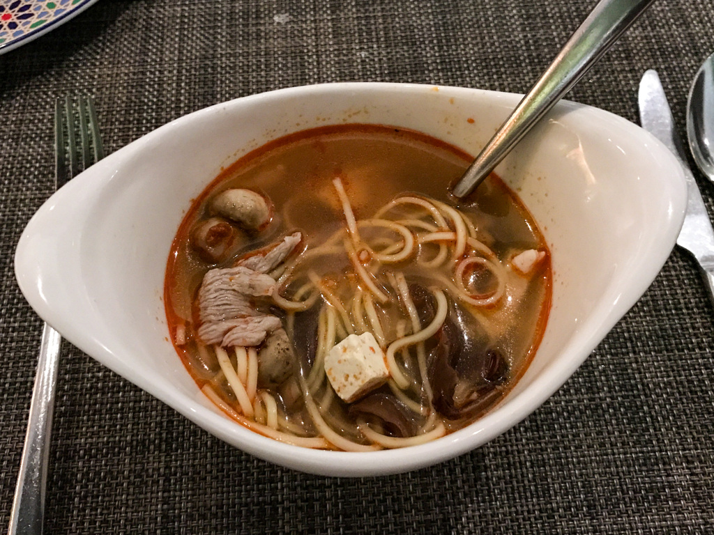 掘出し写真　お昼ごはんは麺？＠インド/グルガーオン