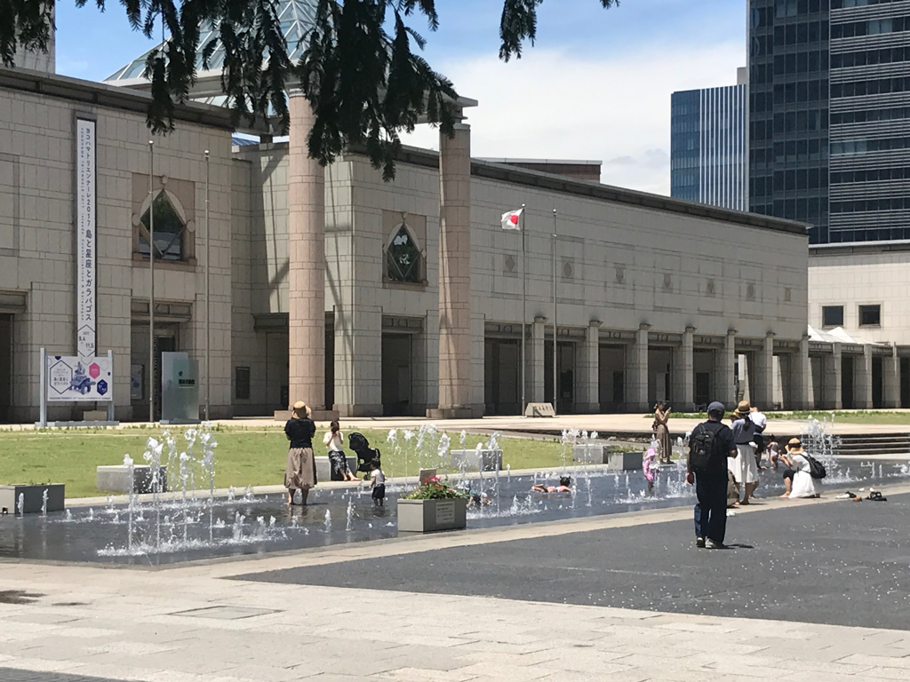 暑い日は水遊び(^_^)