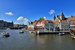 オランダ　アムステルダム中央駅前風景　その２