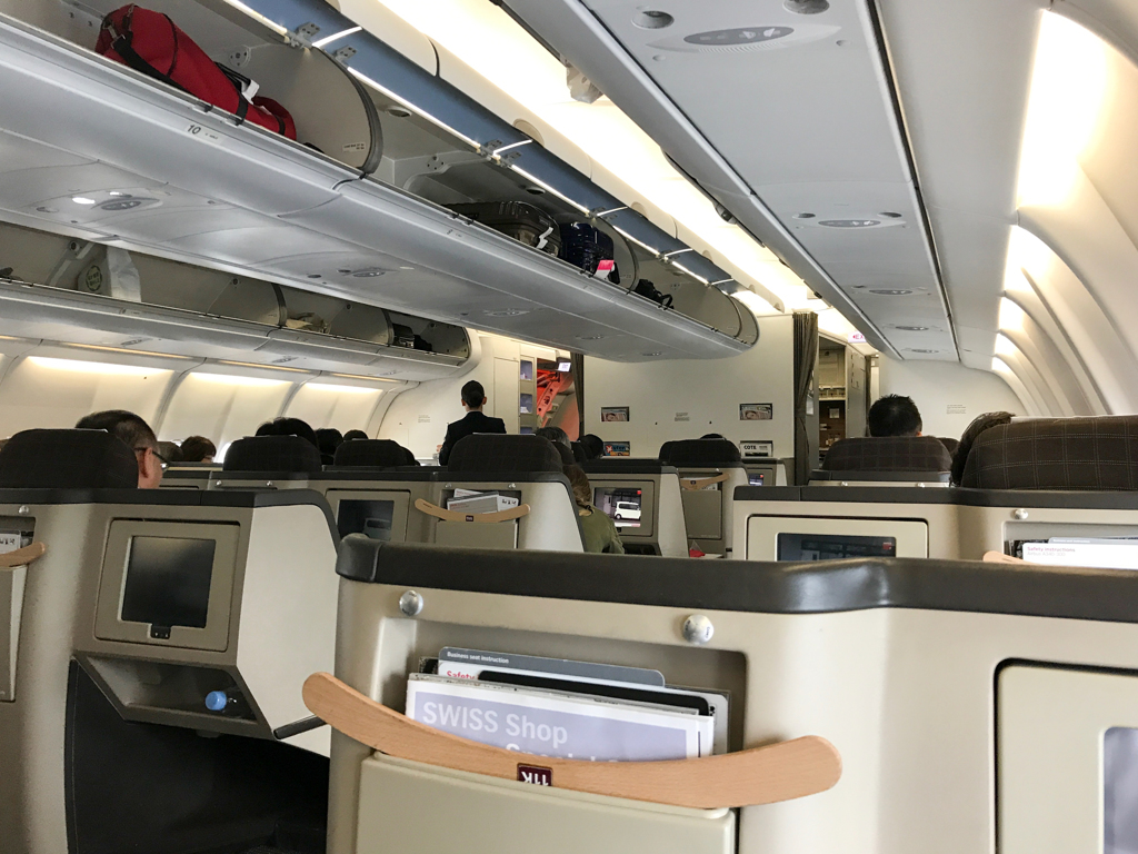 A340スイス国際航空チューリッヒ行きビジネス2