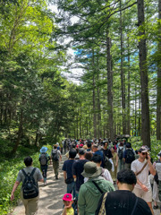 夏の上高地　長蛇のバス待ち列(^^;