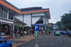 インドネシアの旅　Surabaya Gubeng 駅