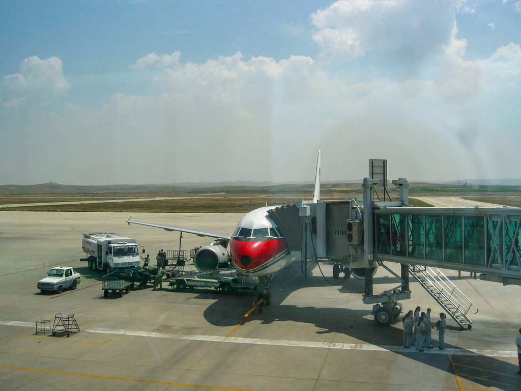 2005年中国の旅３　銀川河東空港に到着＠寧夏回族自治区・銀川