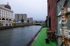 北海道旅行　閑散とした小樽運河沿い