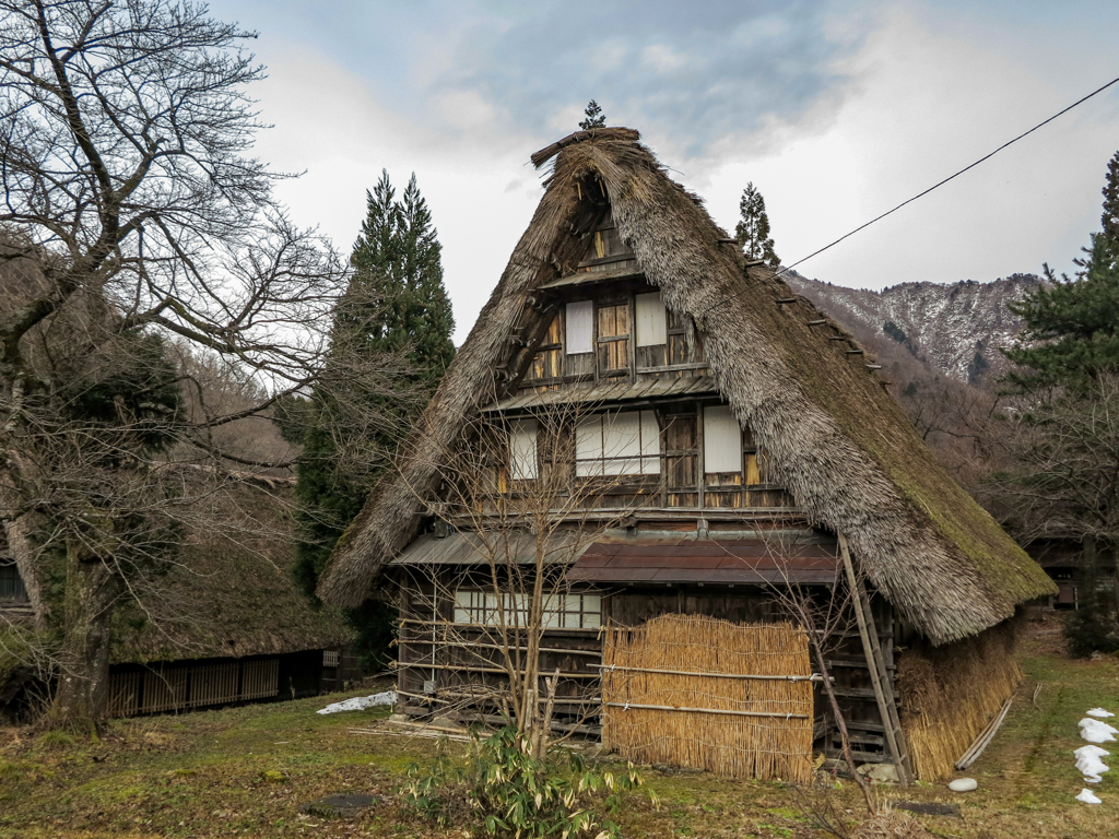 初冬　五箇山合掌の里