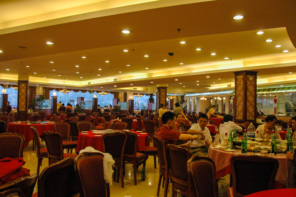 2006年中国の旅１　巨大レストラン＠重慶