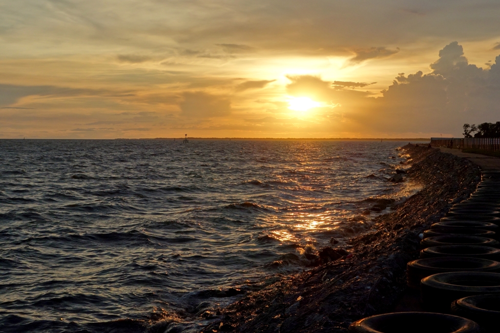 タイの旅　タイランド湾の夕陽