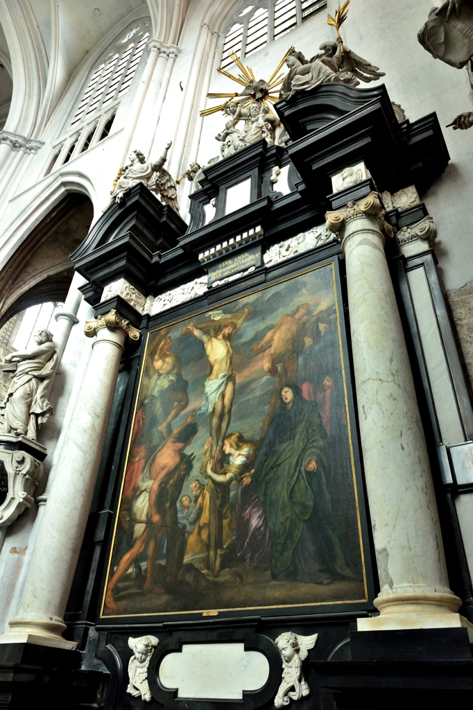フランダースの旅　聖ロンバウツ大聖堂　ヴァン・ダイク「磔刑図」