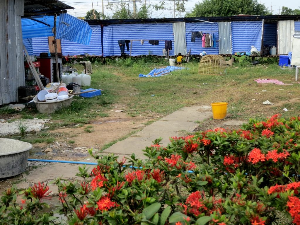 タイ訪問記　出稼ぎ労働者の住まい