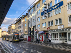 Straßenbahn市役所駅＠ボン