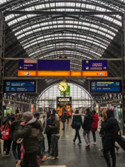 頭端式巨大駅 フランクフルト中央駅