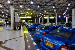 インドネシアの旅　夜も更けました・・・ホテルへ　@スラバヤ・ジュアンダ国際空港