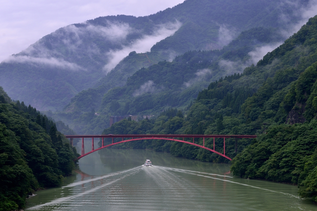秋雨の庄川峡３