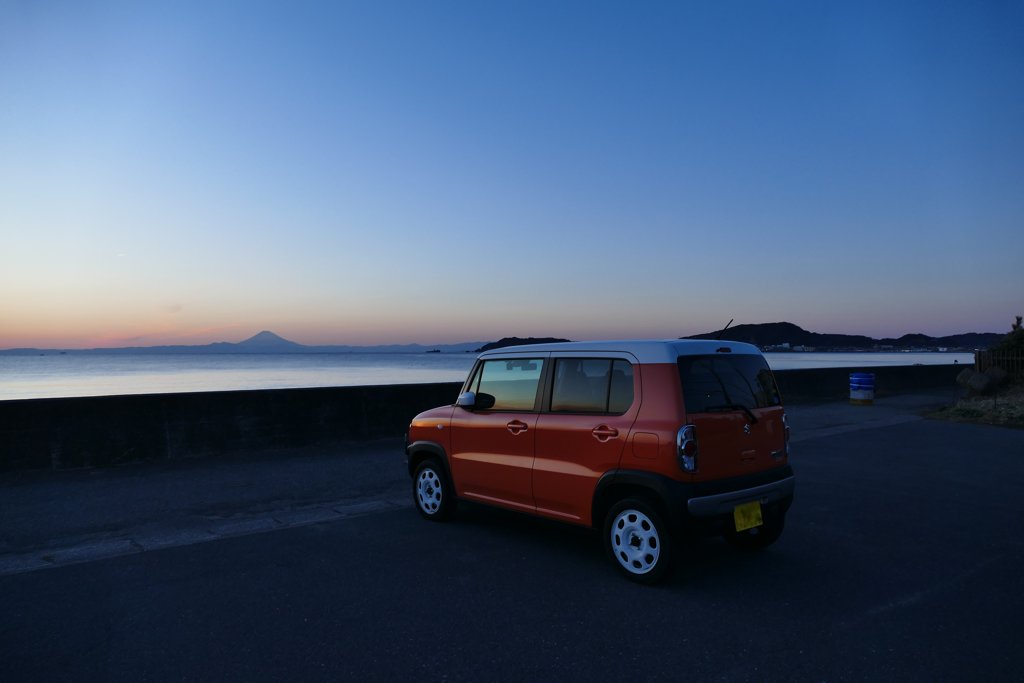 富士山とハスラー