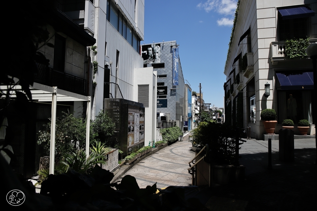 そして街は －７４