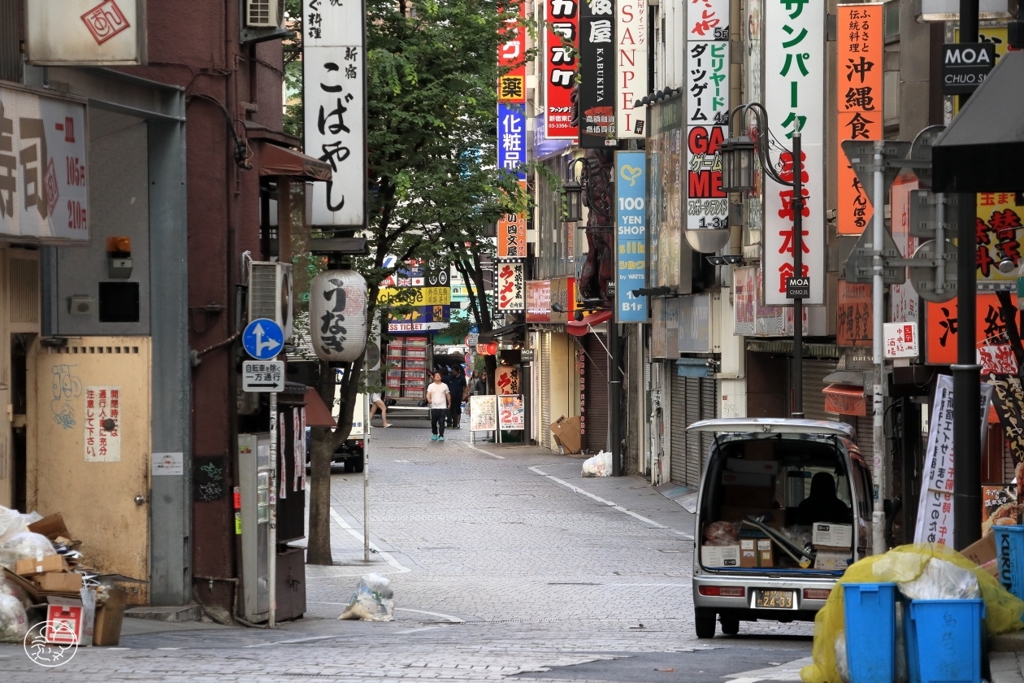 新宿三丁目の朝