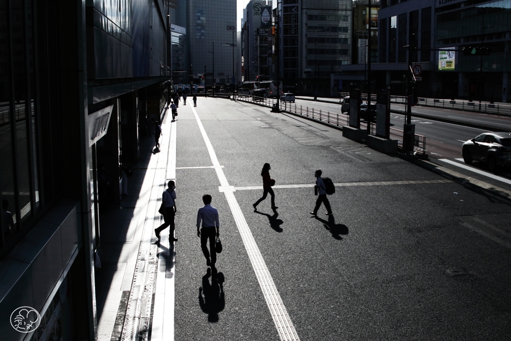 新宿午前６時　２２