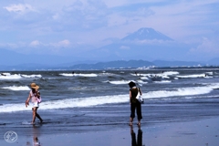 波と富士