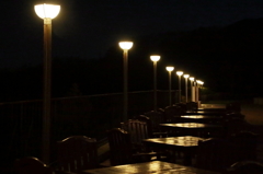 夜のテラス