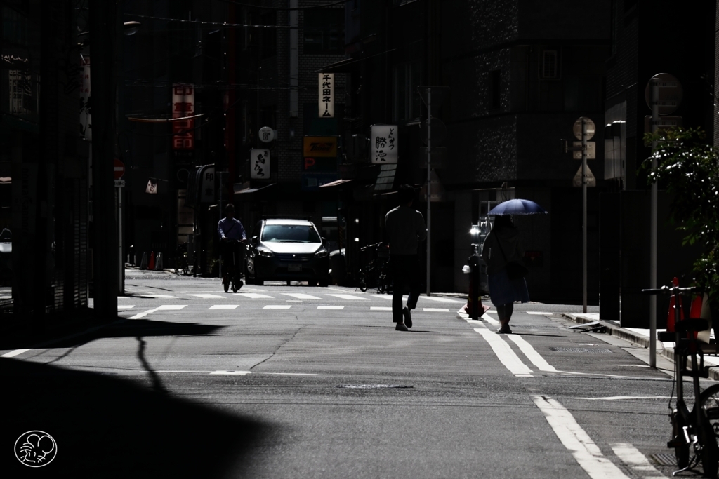 そして街は －６７－ 神田駅前昼下がり