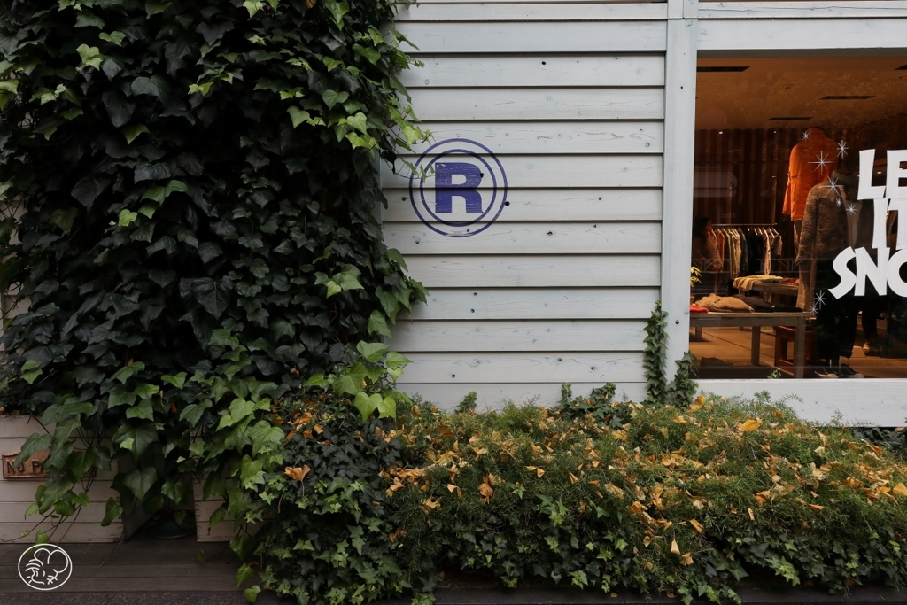 Ｒ