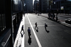 新宿駅朝６時　２