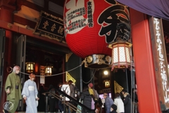 松の内の浅草　５
