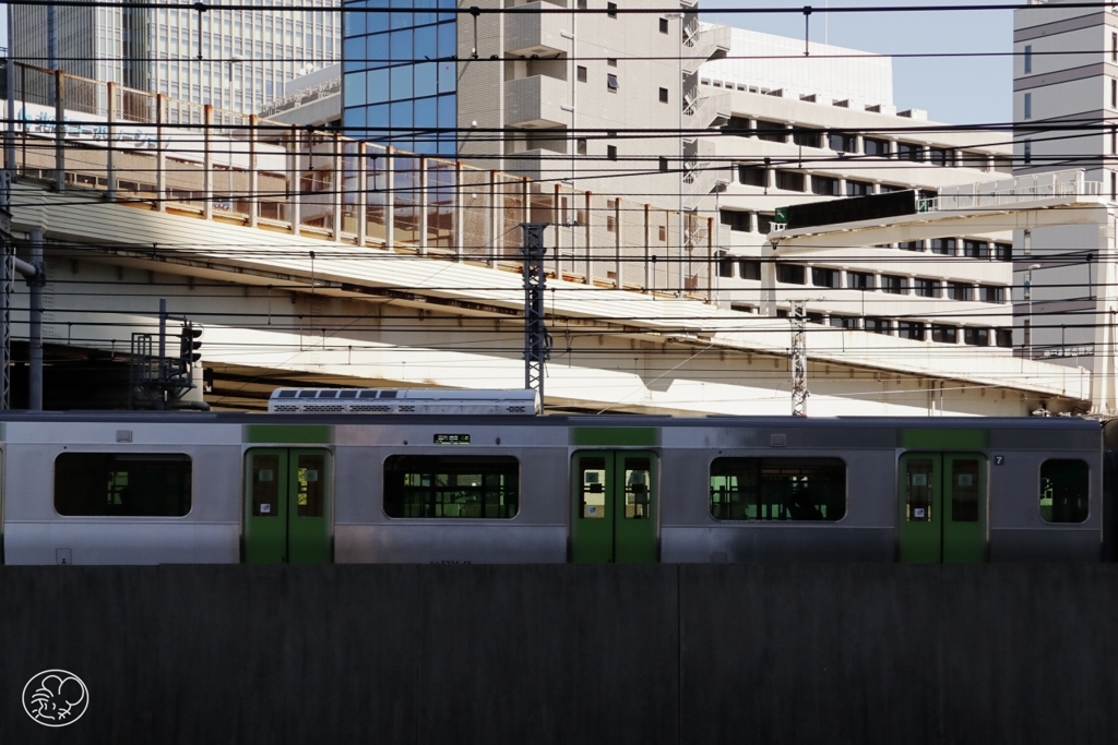 そして街は －６４－ 空気列車