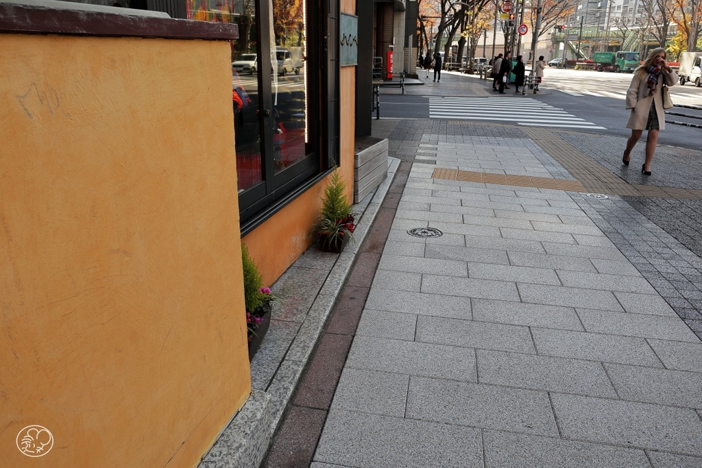 道と街と