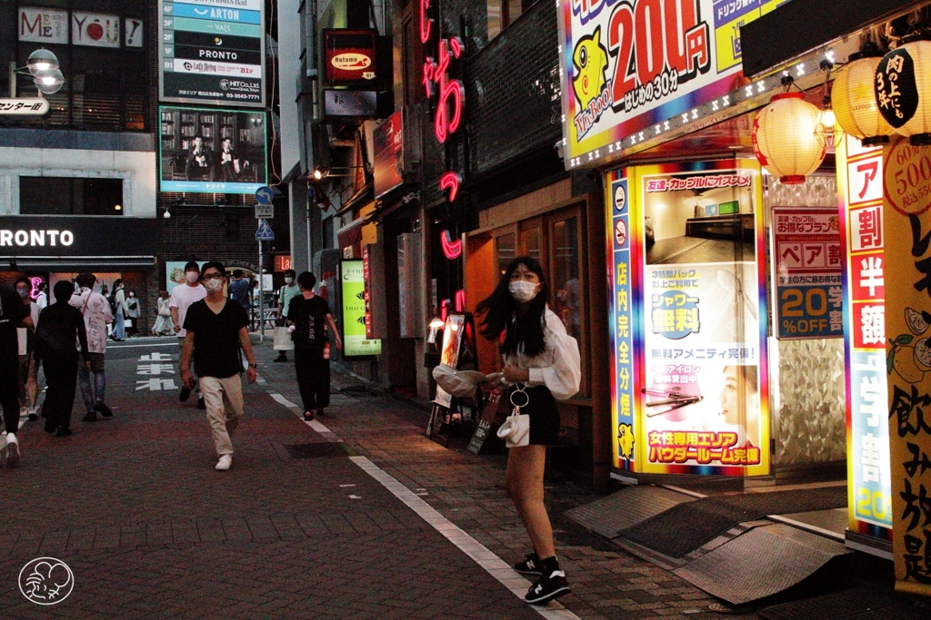 日暮れ前、渋谷センター街　１５