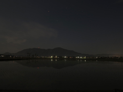 逆さ弥彦山＆多宝山／夜景