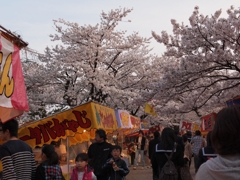 屋台の賑わい