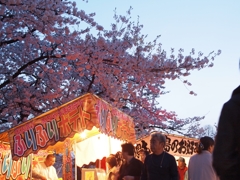 屋台の明かり