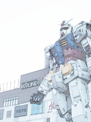 GUNDAM　HAS　STOOD