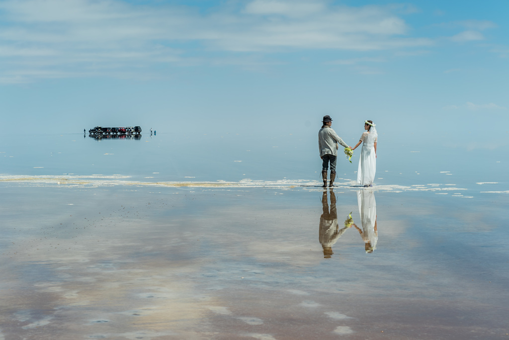 Wedding in Uyuni