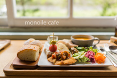 monoile cafe lunch