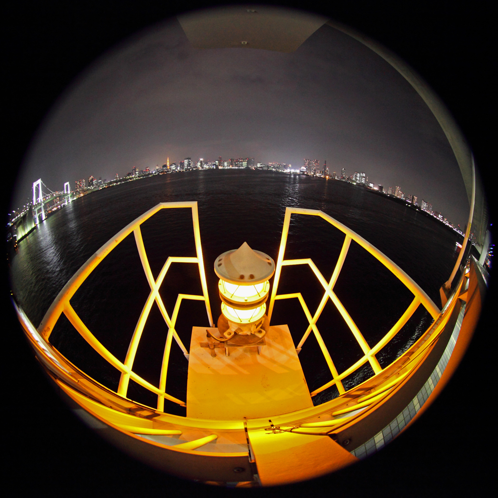 Yellow　Light　on　the　Rainbow　bridge