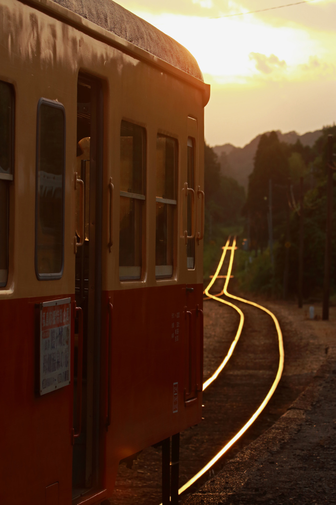 未来へと続く線路