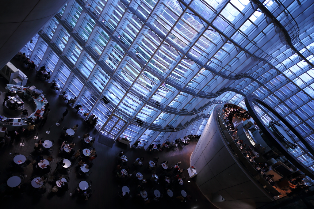 東京新美術館にて