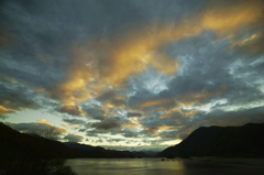 秋元湖の朝は静かに明けて行った
