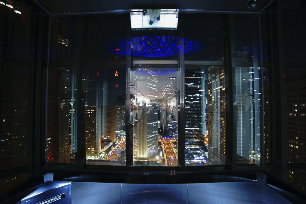 Welcome to night view Elevator