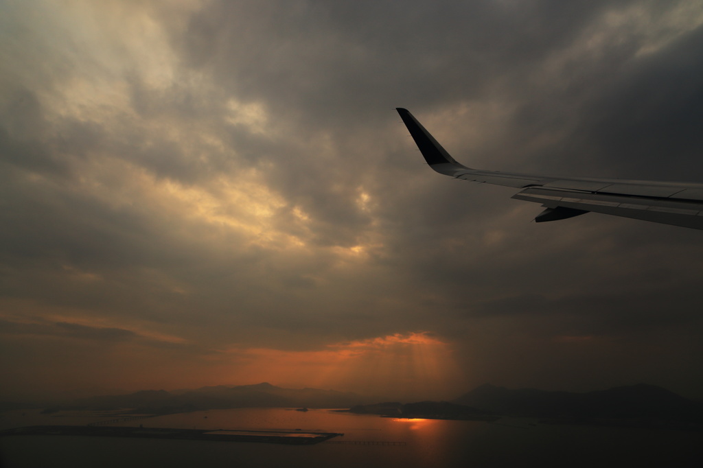 北九州空港が見えてきました、間もなく着陸です