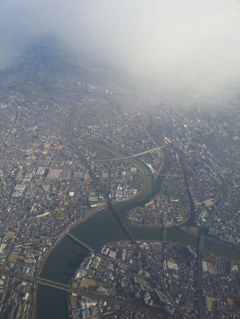 大阪、淀川上空飛行中