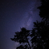 見上げると数え切れないほどの星が輝いていた