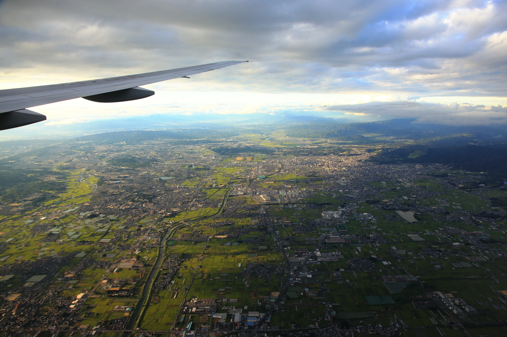 奈良県上空を旋回し大阪へ向かう