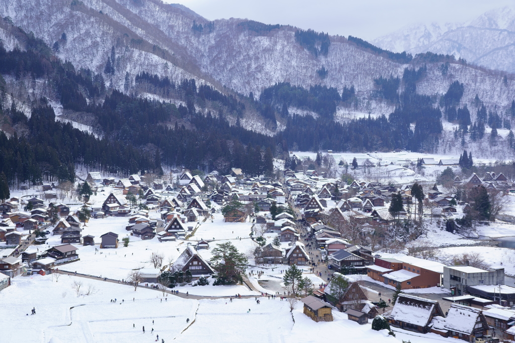 雪の白川郷