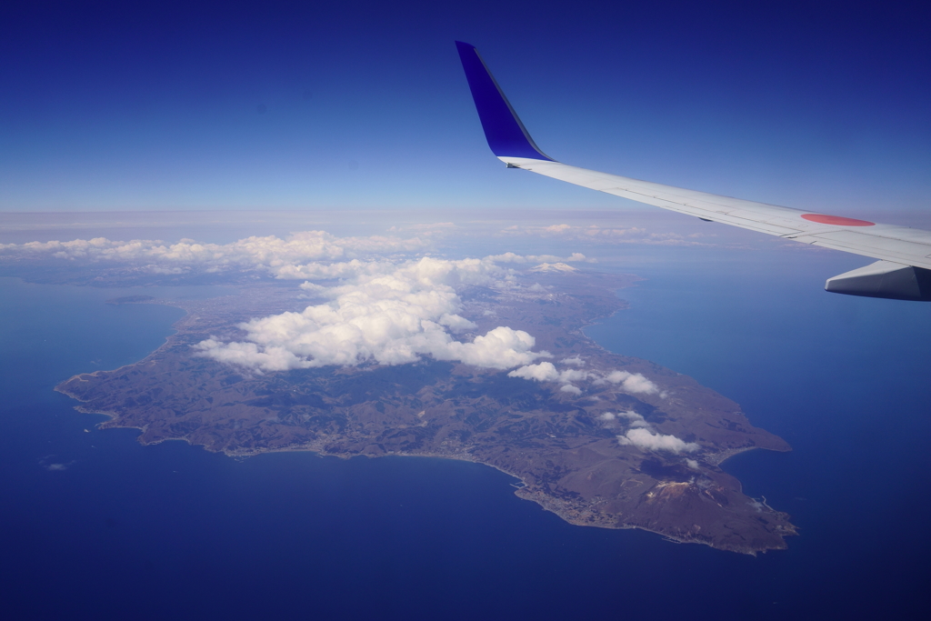 恵山上空、北海道に到着です
