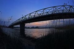 夕暮れの木根川橋