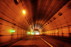 光速トンネル